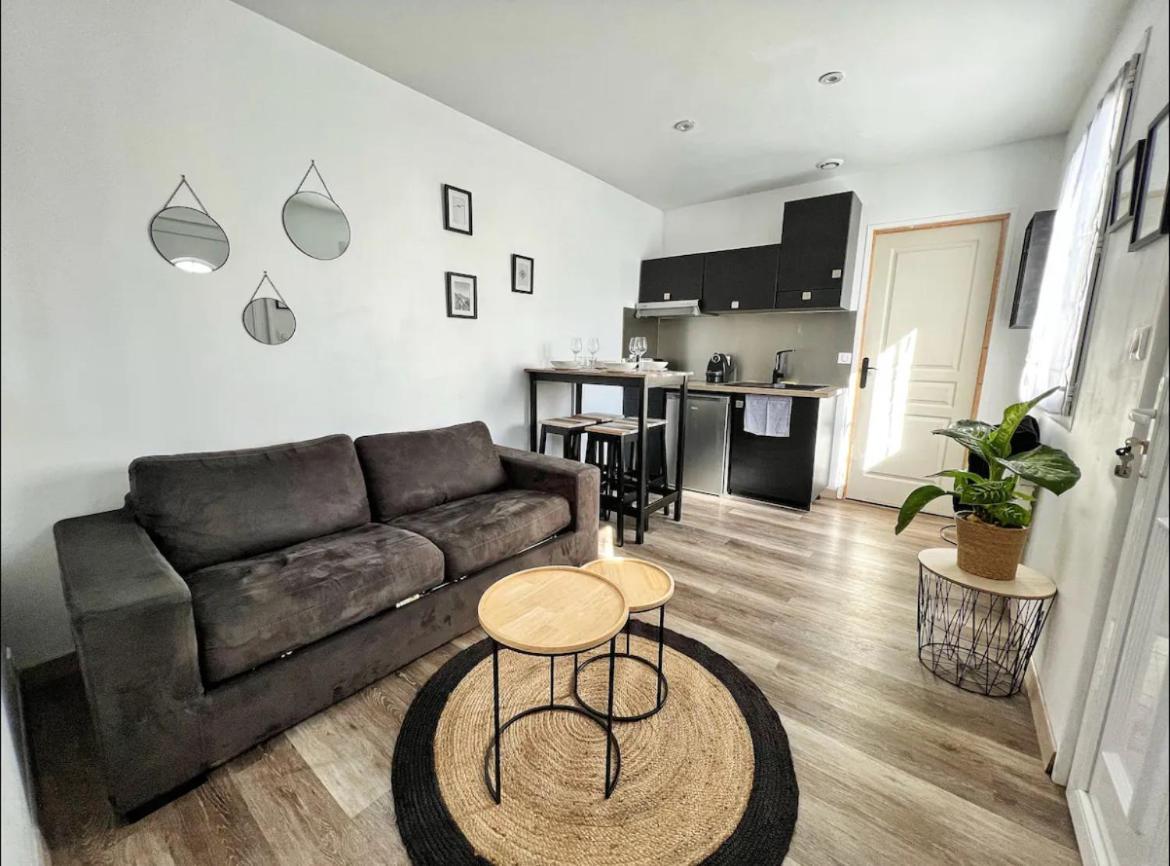 Joli Appartement Avec Parking La Rochelle  Exteriör bild